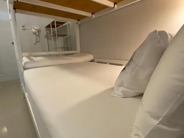 Khaolak Mind Home Hostel : photo 2 de la chambre chambre familiale standard