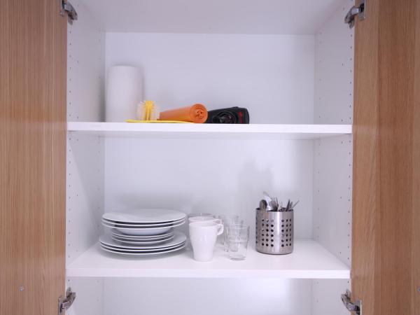 Forenom Hostel Espoo Kilo : photo 2 de la chambre chambre triple basique avec salle de bains commune