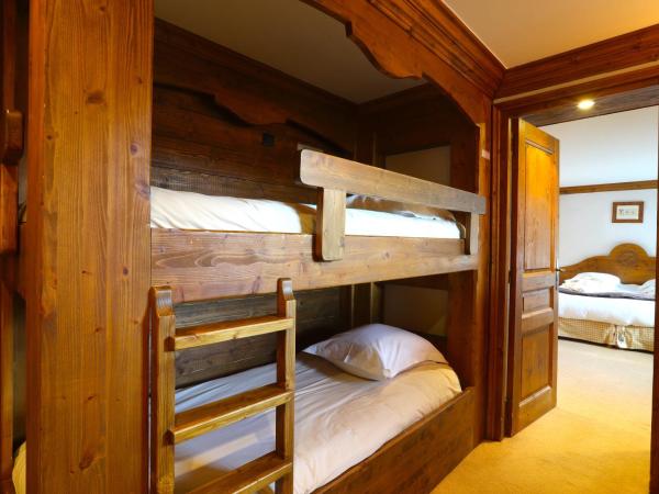 Hôtel Les Peupliers : photo 5 de la chambre chambre familiale lac