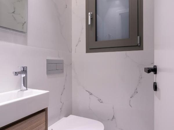 Hestia - Romvis 9 : photo 6 de la chambre appartement confort avec balcon