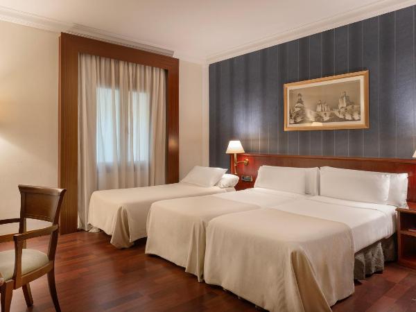 El Avenida Palace : photo 2 de la chambre chambre triple standard