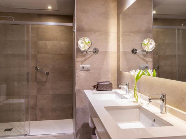 El Avenida Palace : photo 4 de la chambre suite junior lits jumeaux (1-2 adultes)