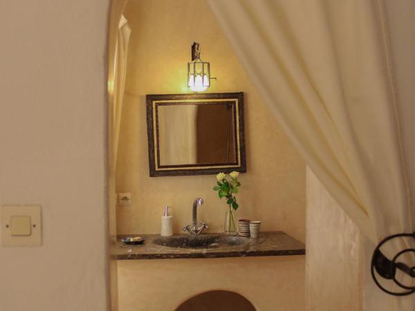 Riad Baladin : photo 4 de la chambre chambre simple avec grand lit