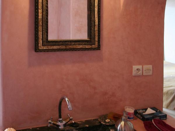 Riad Baladin : photo 7 de la chambre chambre double ou lits jumeaux avec douche