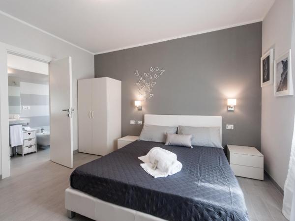 Affittacamere Villa Marcella : photo 2 de la chambre chambre double - vue sur jardin