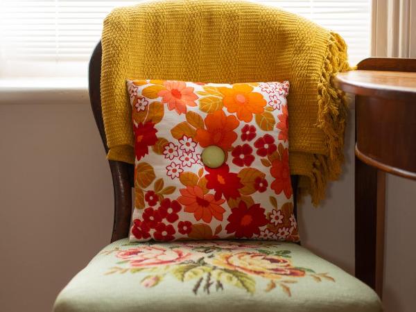 Assemblage Boutique Art B & B : photo 10 de la chambre chambre double avec salle de bains commune