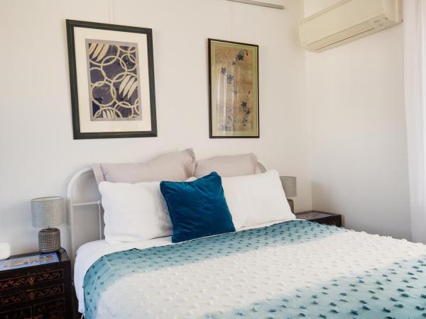 Assemblage Boutique Art B & B : photo 3 de la chambre chambre triple