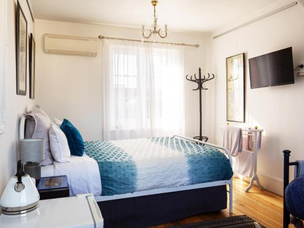 Assemblage Boutique Art B & B : photo 1 de la chambre chambre triple