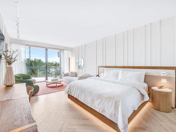 W South Beach : photo 2 de la chambre studio lit king-size splendide avec balcon - Étage inférieur