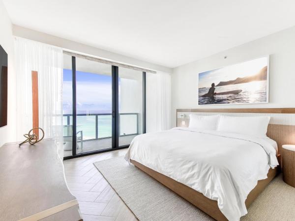 W South Beach : photo 4 de la chambre suite 2 chambres sanctuaire avec balcon - vue sur ocan