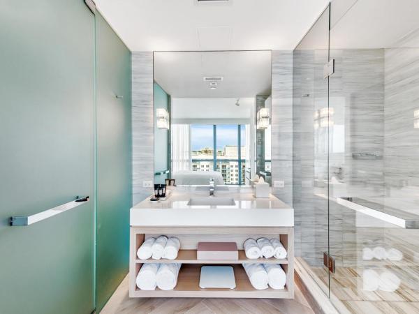 W South Beach : photo 7 de la chambre suite 2 chambres sanctuaire avec balcon - vue sur océan