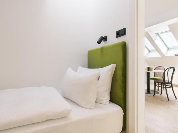 Bio-Hotel Schani Wienblick : photo 5 de la chambre smart family atelier