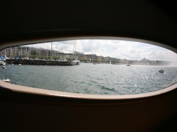 Floatinn Boat-BnB : photo 3 de la chambre chambre double – vue sur lac