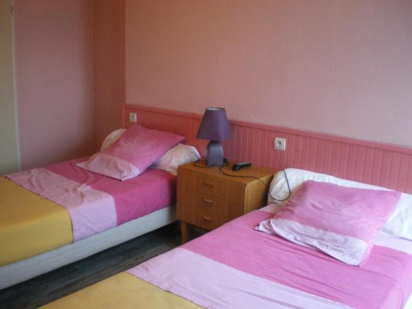 Hotel Le Cargo : photo 3 de la chambre chambre lits jumeaux - vue sur jardin