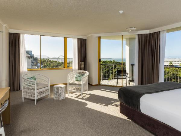 Pacific Hotel Cairns : photo 2 de la chambre superior king balcony suite
