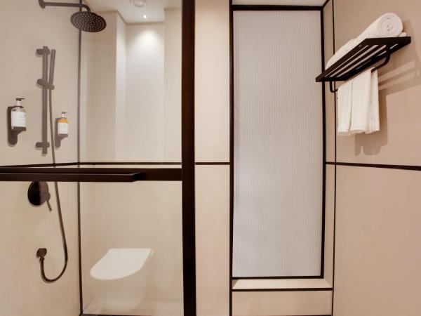 Lemon Tree Hotel, Jumeirah Dubai : photo 1 de la chambre chambre lit queen-size/lits jumeaux supérieure avec transfert plage gratuit