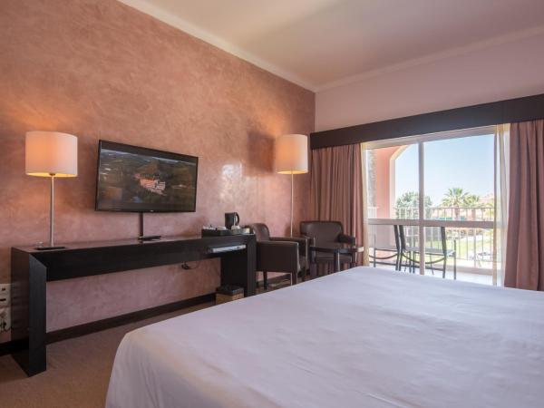 Vila Gale Collection Praia : photo 1 de la chambre chambre double ou lits jumeaux - vue sur piscine