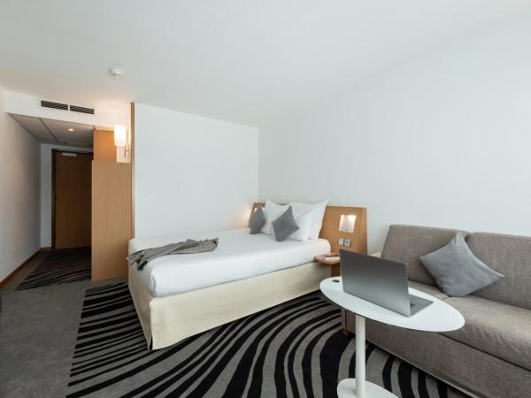 Novotel Chartres : photo 5 de la chambre chambre double familiale confort avec canapé-lit double