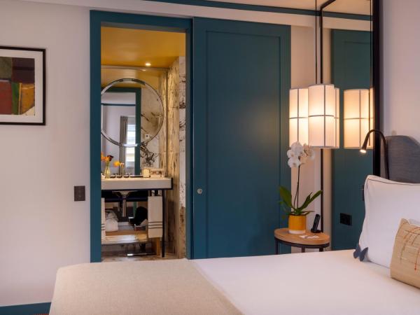 Hôtel Bel Ami : photo 3 de la chambre suite avec bouteille de champagne offerte et accès au spa & salle de sport