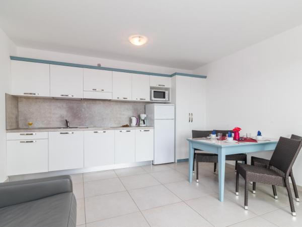 Residence Superior Del Mar : photo 10 de la chambre one-bedroom apartment with balcony (5 people)