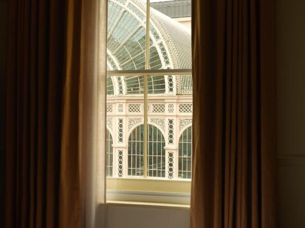 NoMad London : photo 1 de la chambre salon avec vue sur opéra