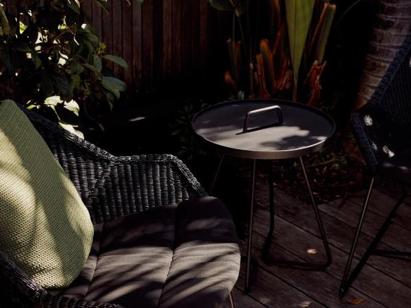 28 Degrees Byron Bay - Adults Only : photo 4 de la chambre chambre lit king-size avec petite piscine privée chauffée