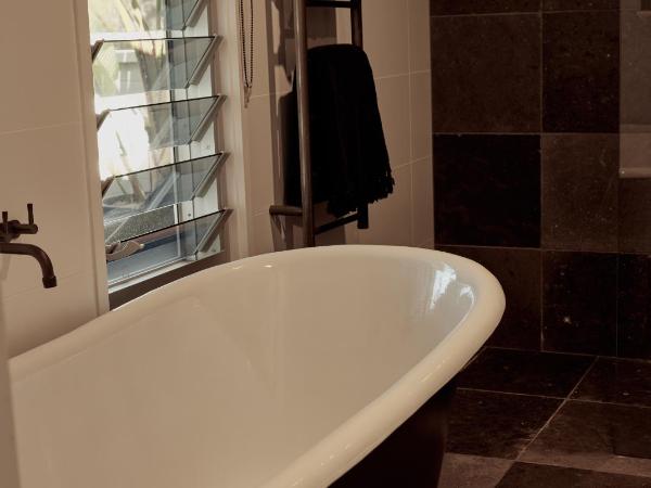 28 Degrees Byron Bay - Adults Only : photo 5 de la chambre hébergement principal deluxe avec balcon