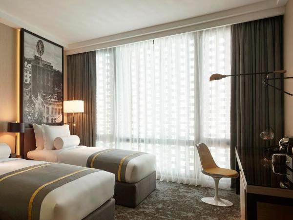 Hotel Stripes Kuala Lumpur, Autograph Collection : photo 2 de la chambre chambre deluxe avec 2 lits jumeaux/simples - vue sur ville