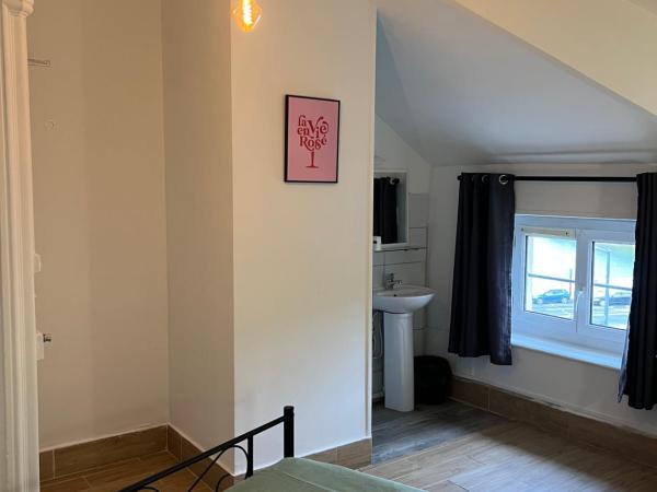 Hôtel du tourisme : photo 1 de la chambre chambre double