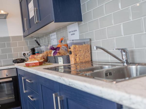 The Avenue Belfast : photo 8 de la chambre chambre double avec salle de bains privative