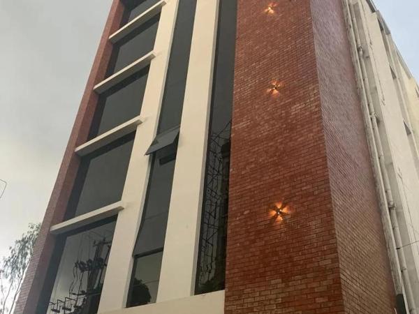 The Embassy Suites : photo 9 de la chambre studio