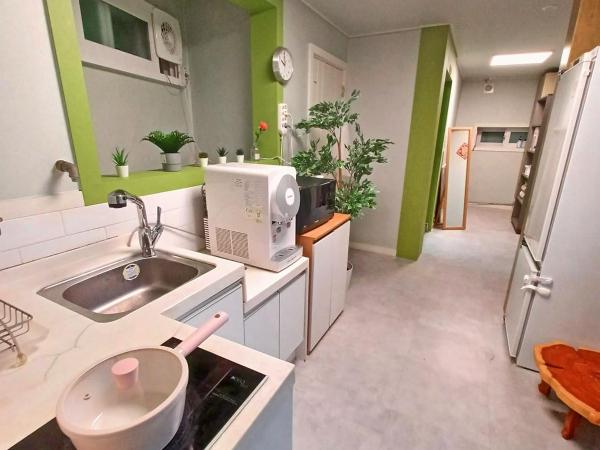 Four Seasons House (Female only) : photo 4 de la chambre lit dans dortoir pour femmes de 4 lits