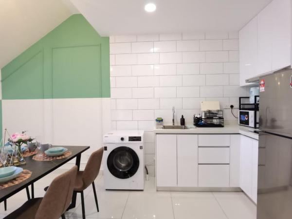 Arte Mont Kiara : photo 4 de la chambre appartement en duplex