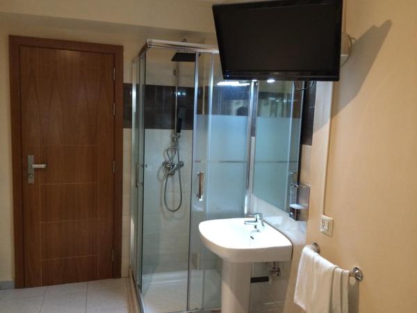 Hostal Aeropuerto : photo 1 de la chambre chambre simple avec douche 