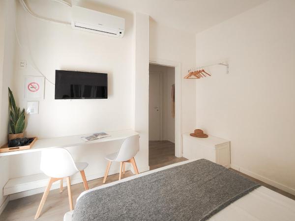 Corte Melone room rental : photo 2 de la chambre chambre double avec balcon