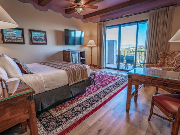 Hacienda del Sol Guest Ranch Resort : photo 4 de la chambre hébergement lit king-size sonoran avec douche extérieure