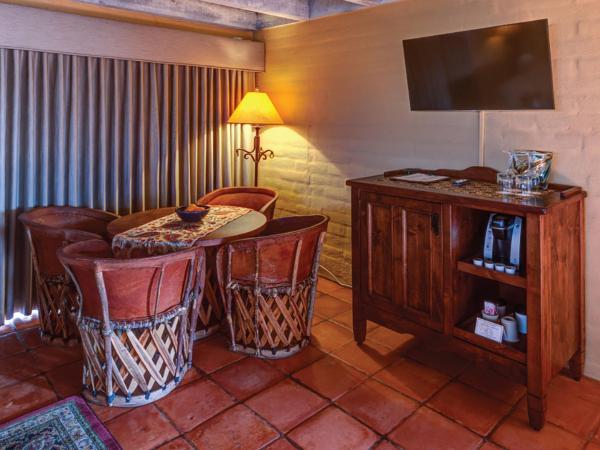 Hacienda del Sol Guest Ranch Resort : photo 3 de la chambre suite lit king-size