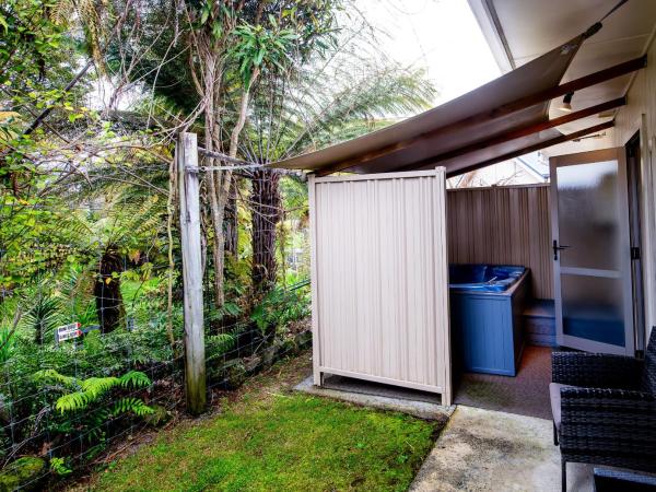 Ripple Rotorua : photo 2 de la chambre three bedroom apartment with  outdoor hot tub 