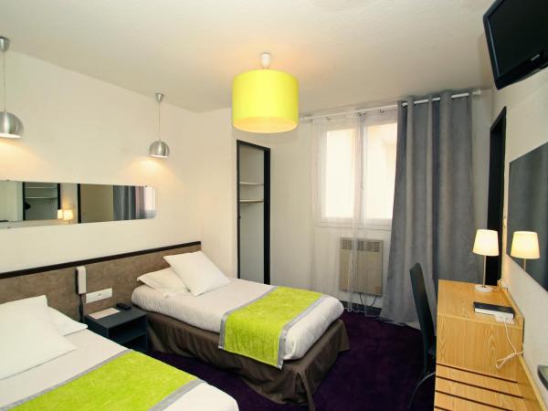 Hôtel Peyramale : photo 6 de la chambre chambre lits jumeaux