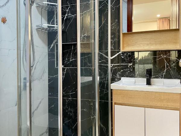 Penshurst Guest House : photo 5 de la chambre chambre lit queen-size avec balcon