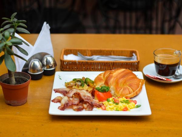 Thamel Grand Hotel : photo 1 de la chambre chambre deluxe double ou lits jumeaux