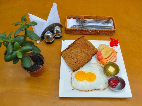 Thamel Grand Hotel : photo 4 de la chambre chambre deluxe double ou lits jumeaux