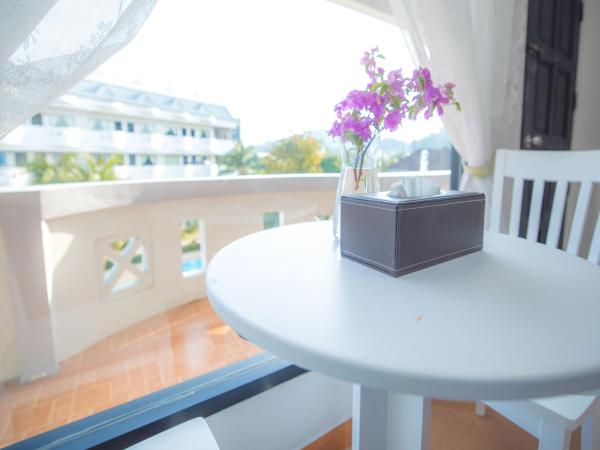 Blue Carina Hotel ANDAMANDA : photo 7 de la chambre chambre lit king-size - vue sur jardin