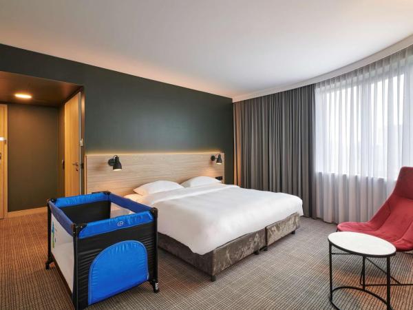 Park Inn by Radisson Krakow : photo 1 de la chambre chambre familiale