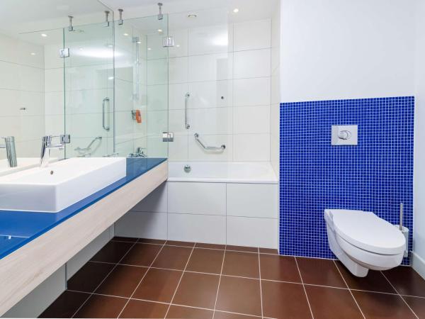 Park Inn by Radisson Krakow : photo 7 de la chambre suite junior