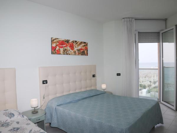 Hotel La Bussola : photo 1 de la chambre chambre double