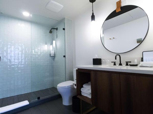 The Alexis Royal Sonesta Hotel Seattle : photo 5 de la chambre chambre de luxe 2 lits queen-size