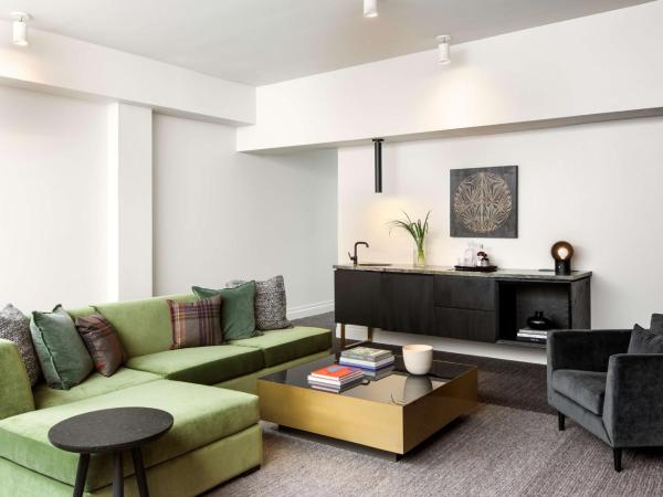 The Alexis Royal Sonesta Hotel Seattle : photo 4 de la chambre grand arlington king suite