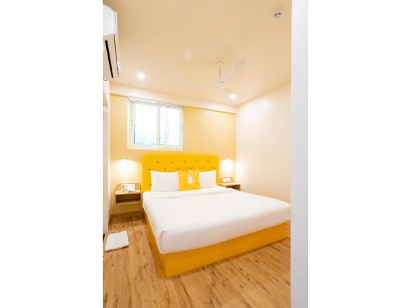 Bloom Hotel - HSR Club : photo 2 de la chambre chambre lit king-size deluxe