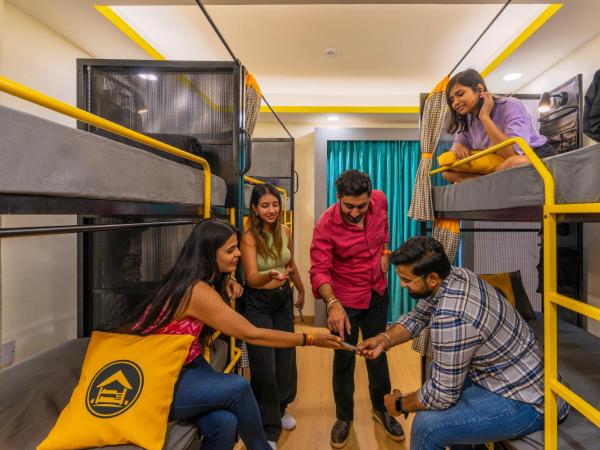 The Hosteller Gurugram : photo 1 de la chambre lit dans dortoir mixte de 6 lits